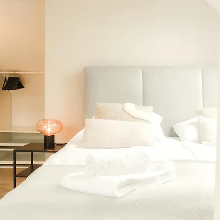 Milpau Bottrop1 - Stilvolles Premium-apartment, Queensize-bett, Netflix Und Smart-tv Apartmán